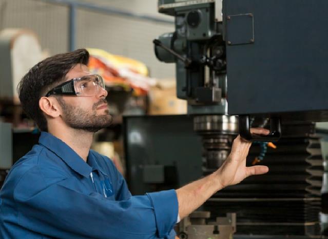 What Defines CNC Precision Machining?